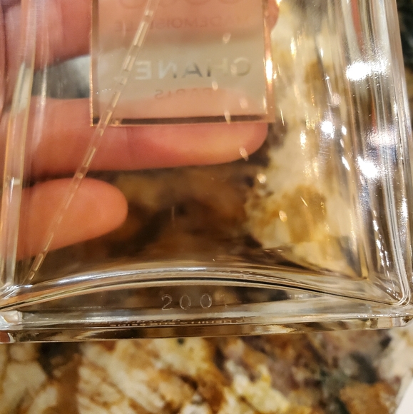 Chanel COCO MADEMOISELLE Eau De Parfum, travel size or sample - Picture 6 of 7